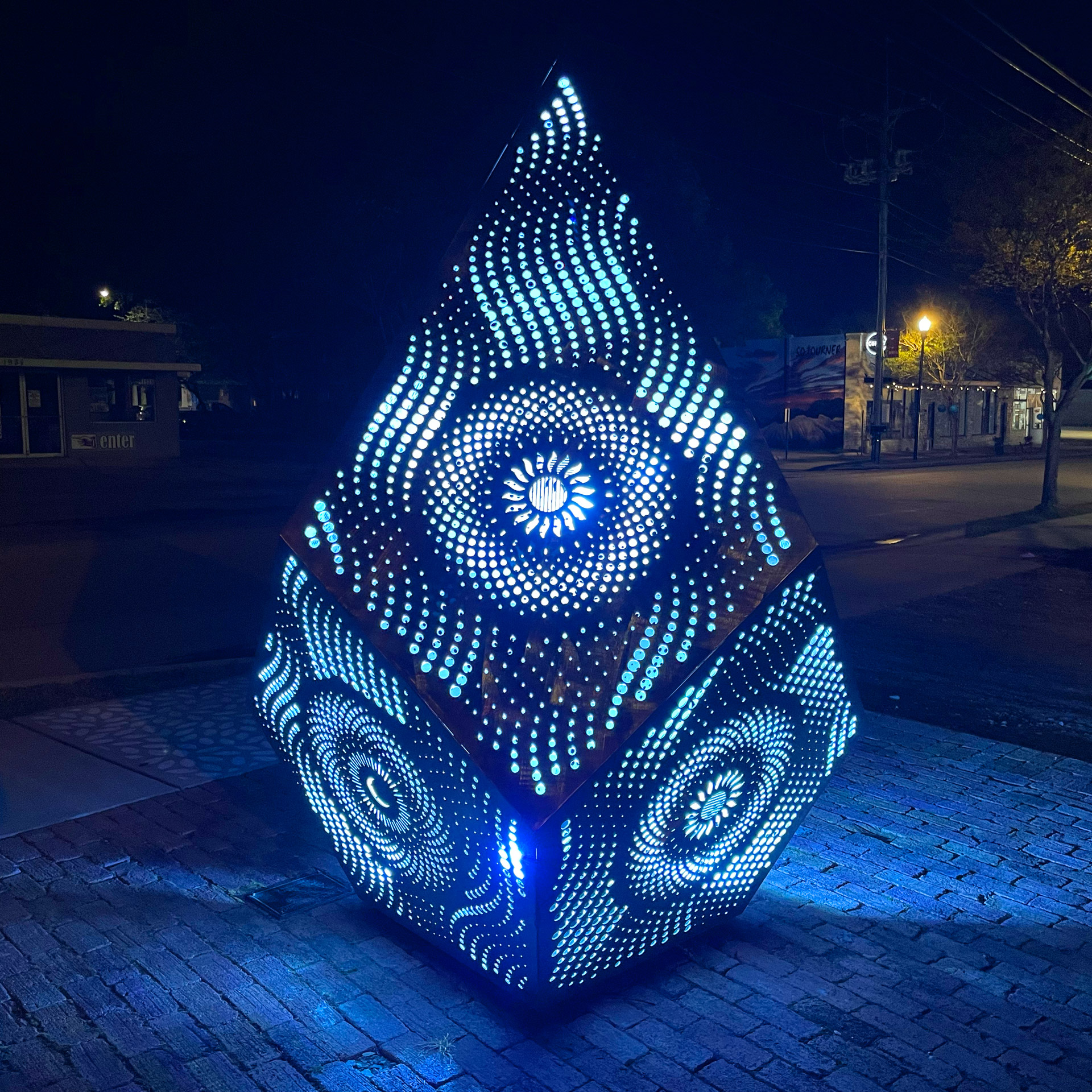 Light Diamond